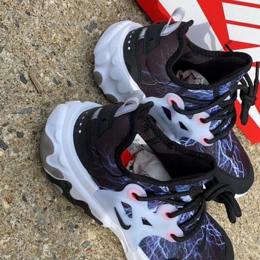 Nike React Presto ⚡️ Black : White : Lightning NWT